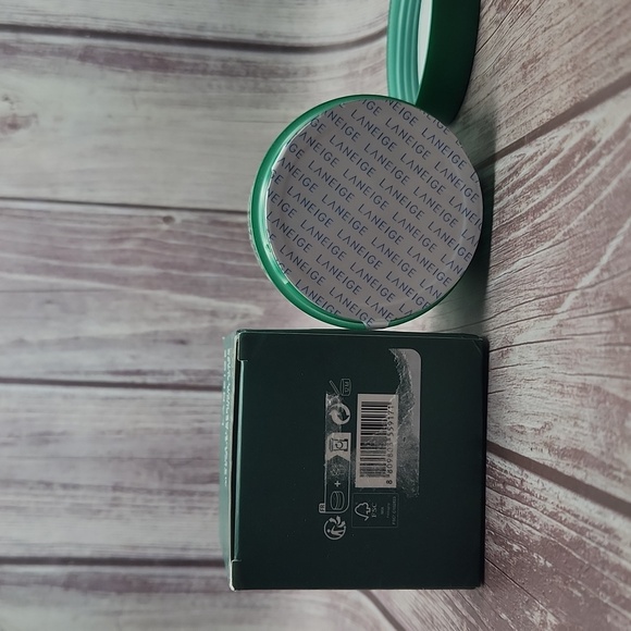 LANEIGE NIB Cica Sleeping Mask-Moisturize, Soothe, Soften Sealed 60ml** - Picture 5 of 5